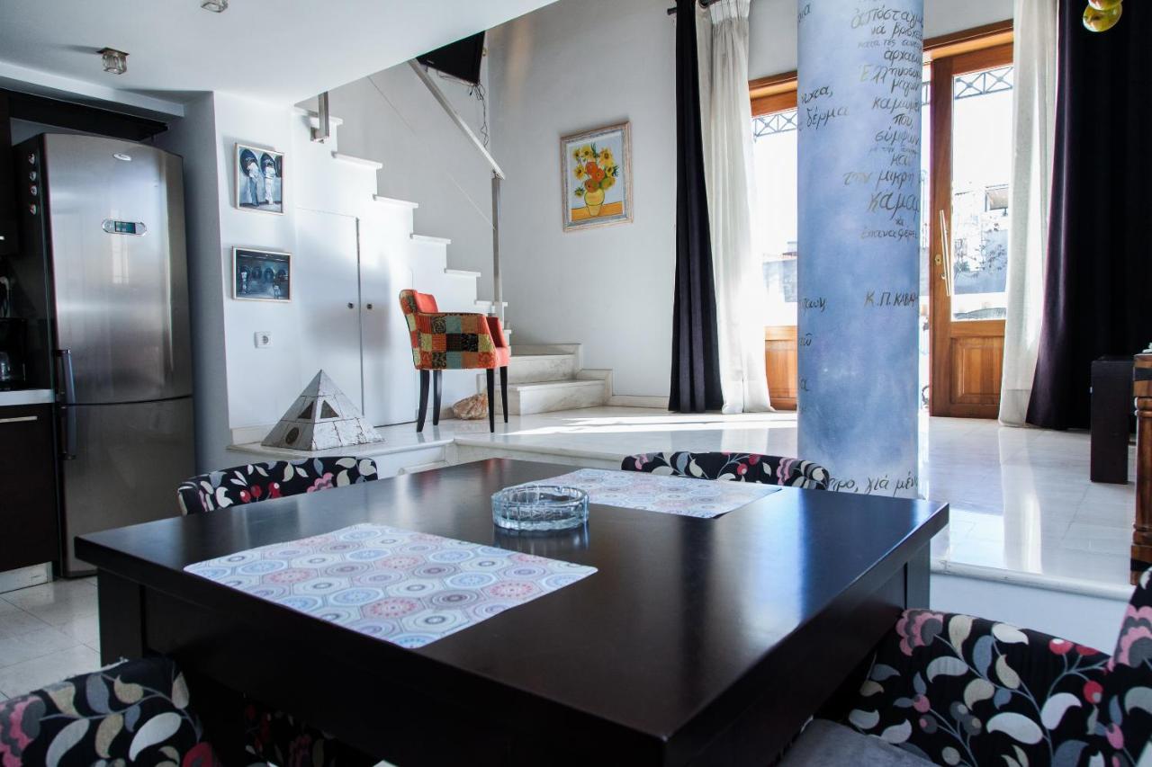 Apartament Unique Apt W/ Veranda Walking Distance To Sites Ateny Zewnętrze zdjęcie