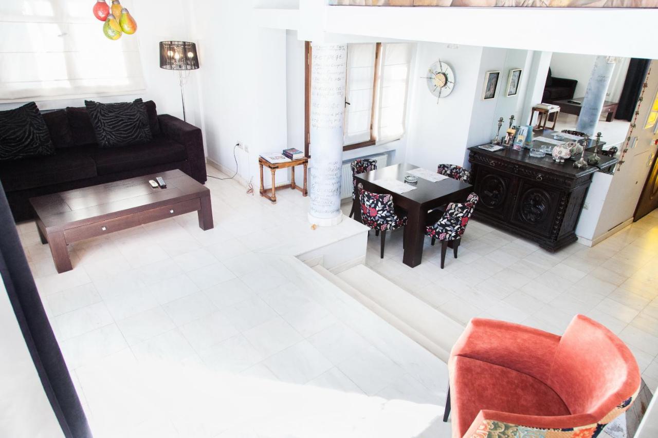 Apartament Unique Apt W/ Veranda Walking Distance To Sites Ateny Zewnętrze zdjęcie