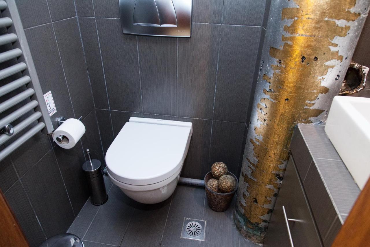 Apartament Unique Apt W/ Veranda Walking Distance To Sites Ateny Zewnętrze zdjęcie
